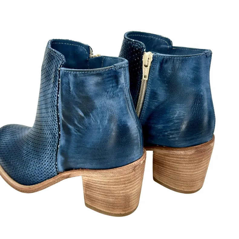 Ankle Boot In Brushed Nubuck Leather Jeans With Zip
