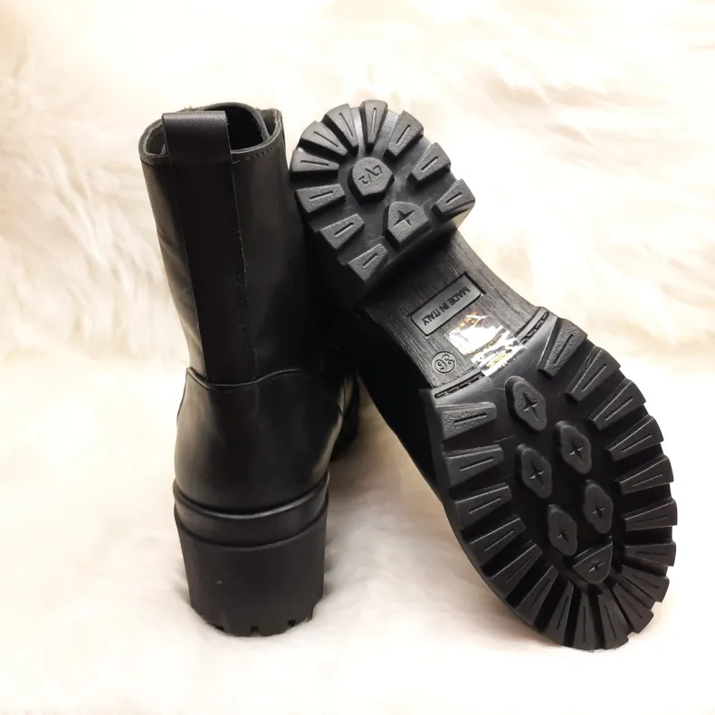 Ankle Boot With Heel