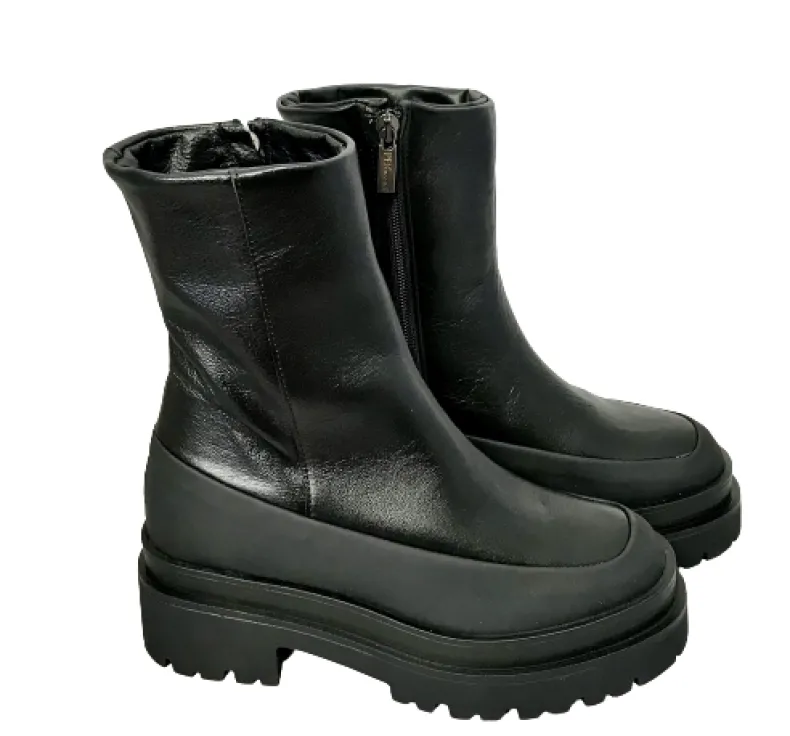 Black Ankle Boot With Tank Bottom