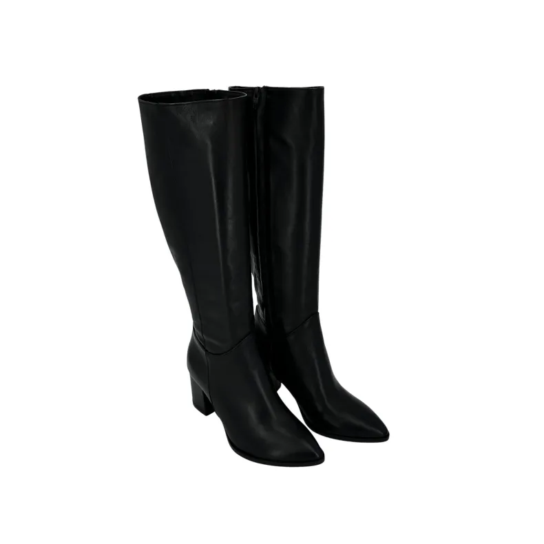 Black Leather Boot With Heel