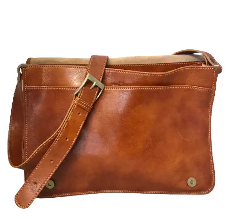 Classic Handcrafted Messenger With 3 Compartments