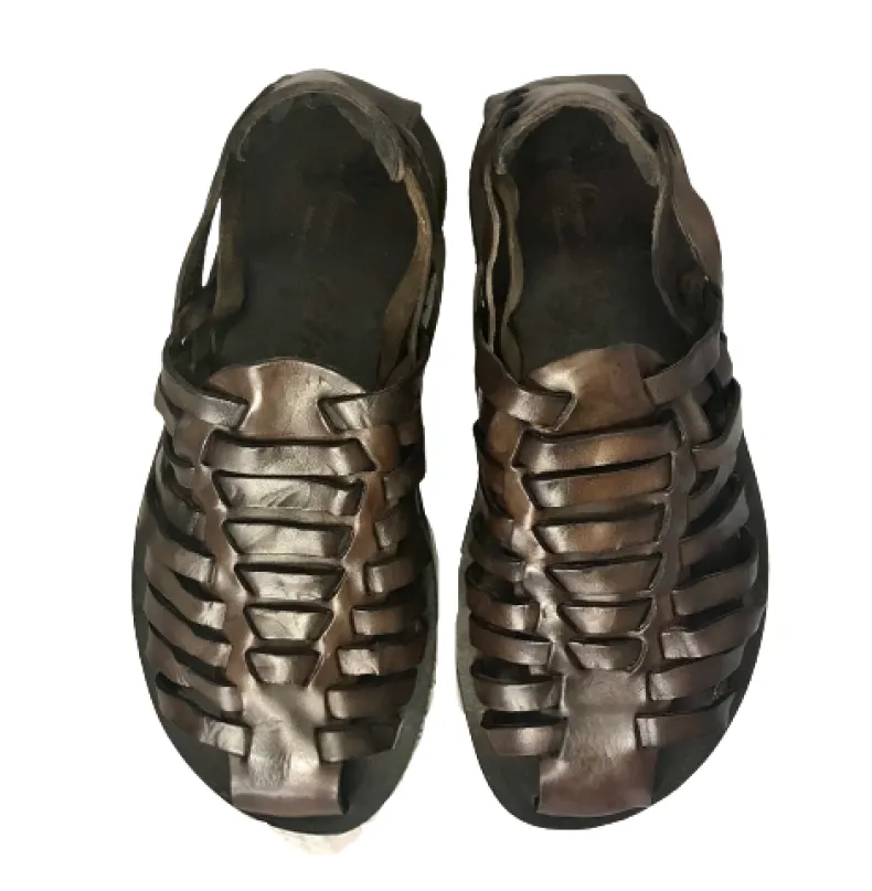 Closed Leather Sandal Mod. M6579