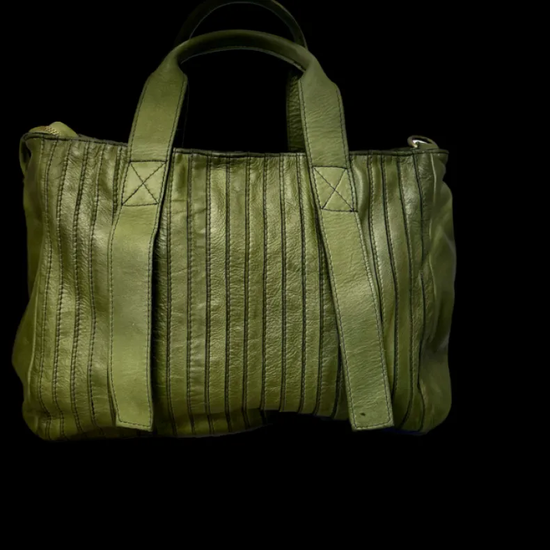 Dalia – Handcrafted Washed Leather Bag