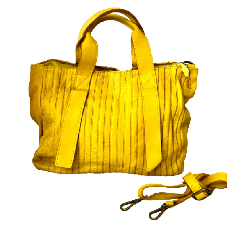 Dalia – Handcrafted Washed Leather Bag