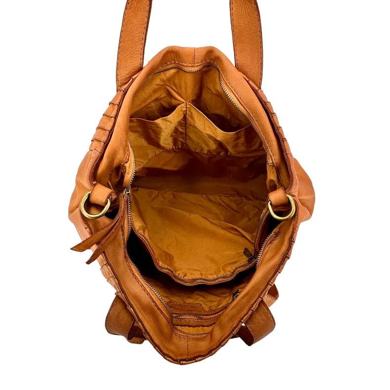 Dalia – Handcrafted Washed Leather Bag