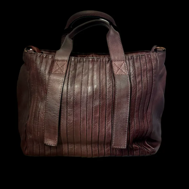 Dalia – Handcrafted Washed Leather Bag