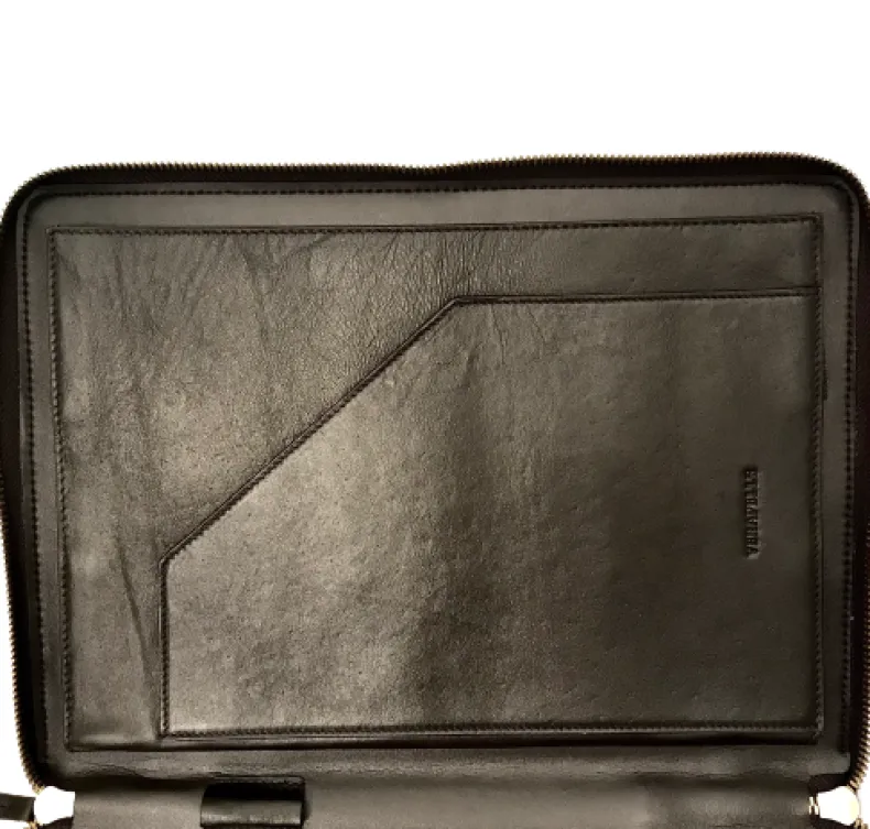 Document Holder In Woven Leather