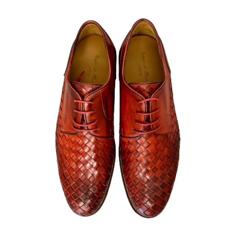 Gradient Red Woven Handmade Lace-up