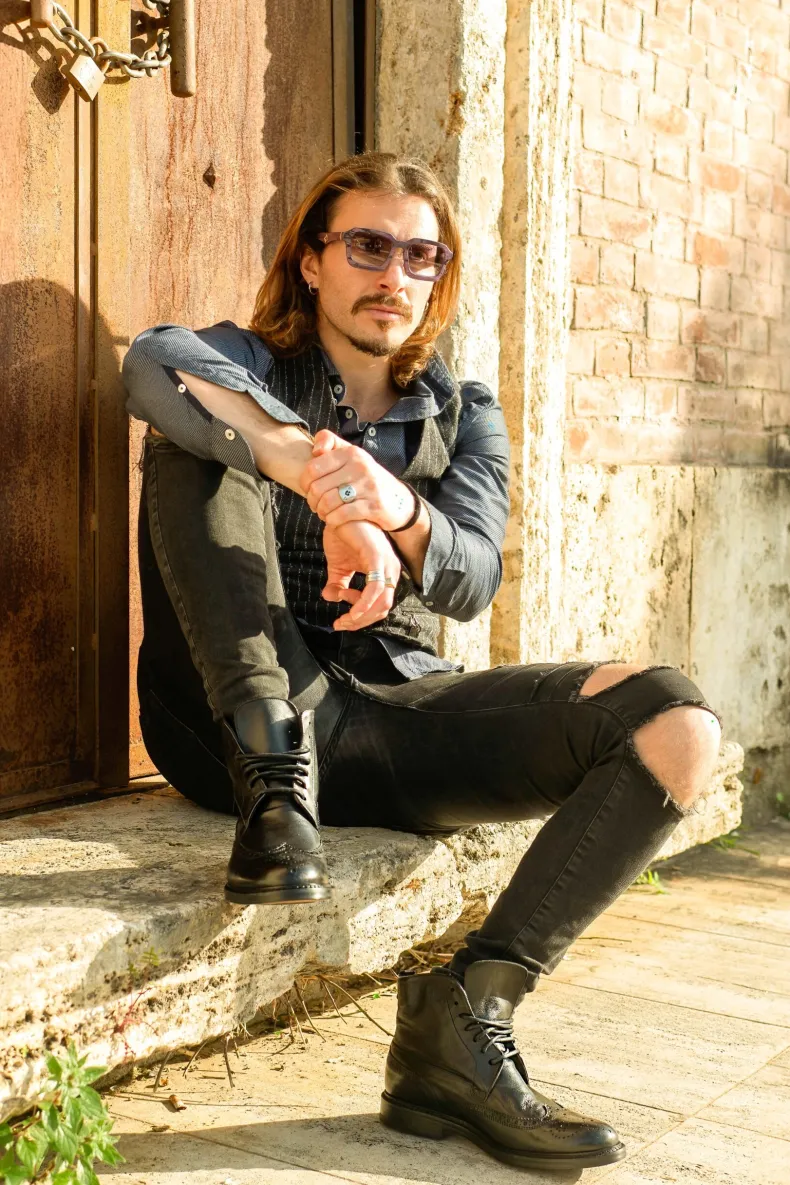 Handcrafted Amphibian In Black Dipped Buffalo