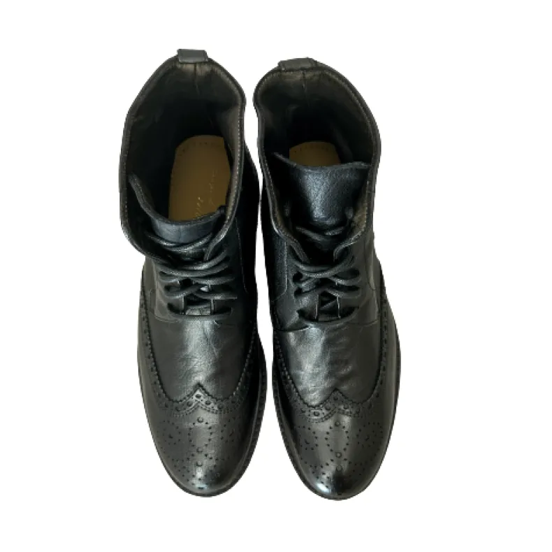 Handcrafted Amphibian In Black Dipped Buffalo