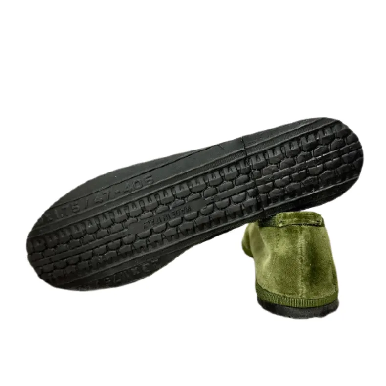 Handcrafted Friulian Shoes In Green Velvet