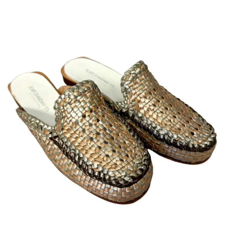 Handcrafted Sabot In Woven Leather