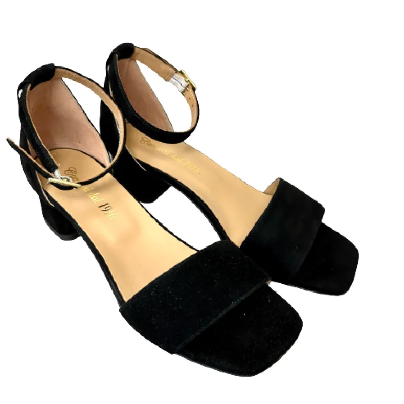 Handcrafted Sandal In Black Suede