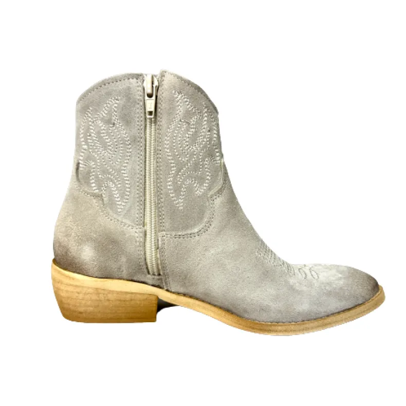Handcrafted Texan In Gray Brushed Nubuck