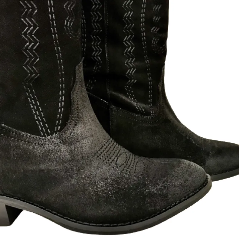 Handcrafted Texan In Black Medium Split Leather