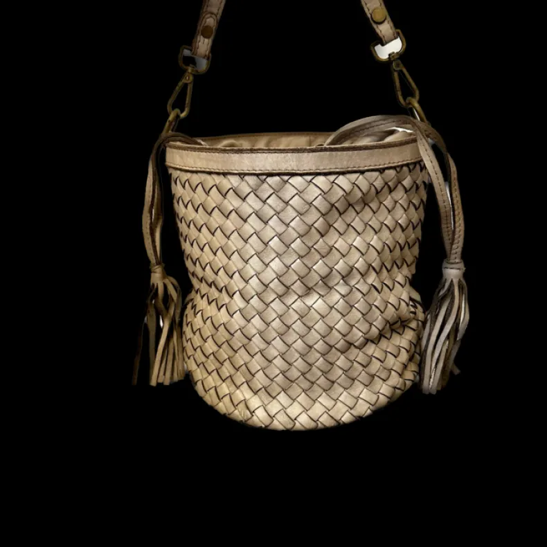Handcrafted Woven Bucket Model Bag