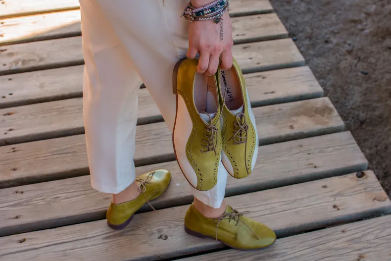 Handmade Lace-up In Green And Off-white Dipped Leather