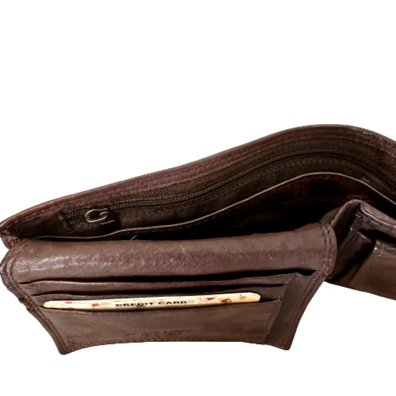 Handmade Wallet In Washed Leather With Button