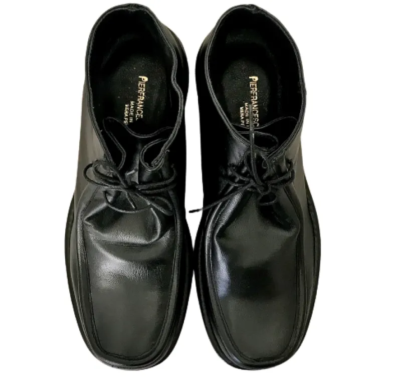 Lace-up In Black Leather