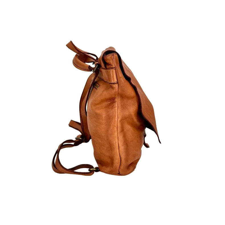 Meri – Handcrafted Backpack In Smooth Washed Leather