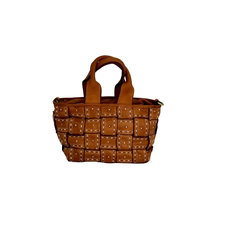 Olimpia Small – Weaving And Visible Stitching