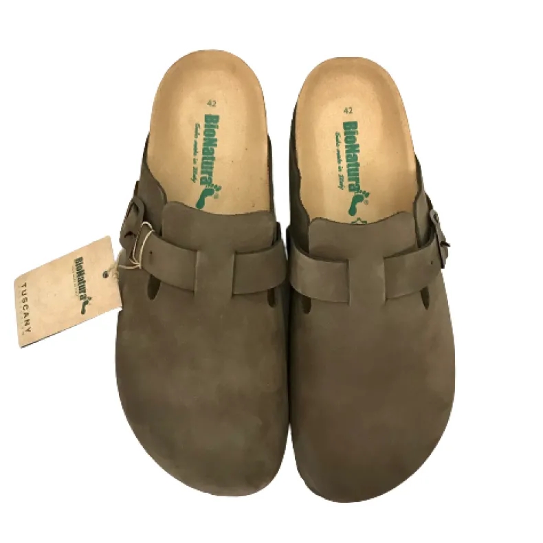 Sabot In Dark Brown Bionatura Nubuck Leather