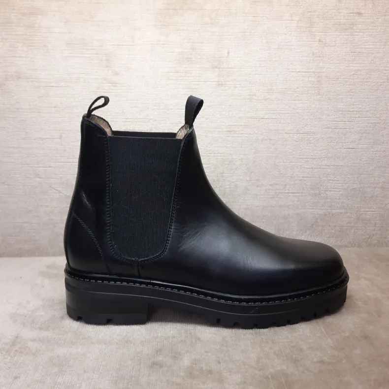 Smooth Black Beatles