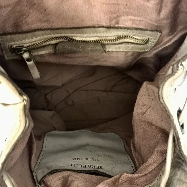 Tancredi – Handmade Taupe Backpack With Woven Flaps