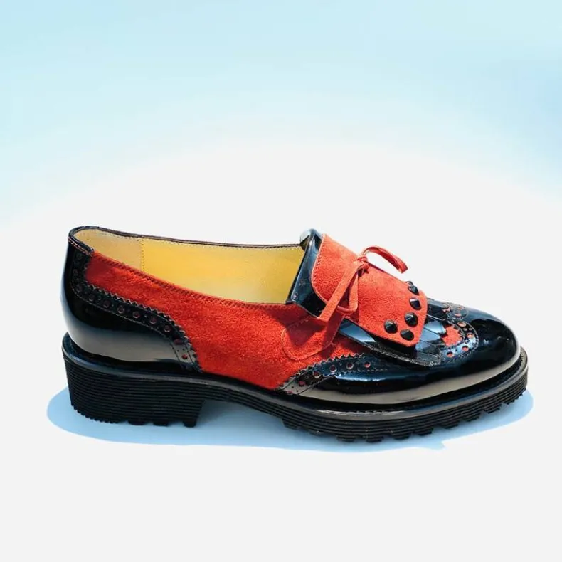Two-tone Black / Red Moccasin