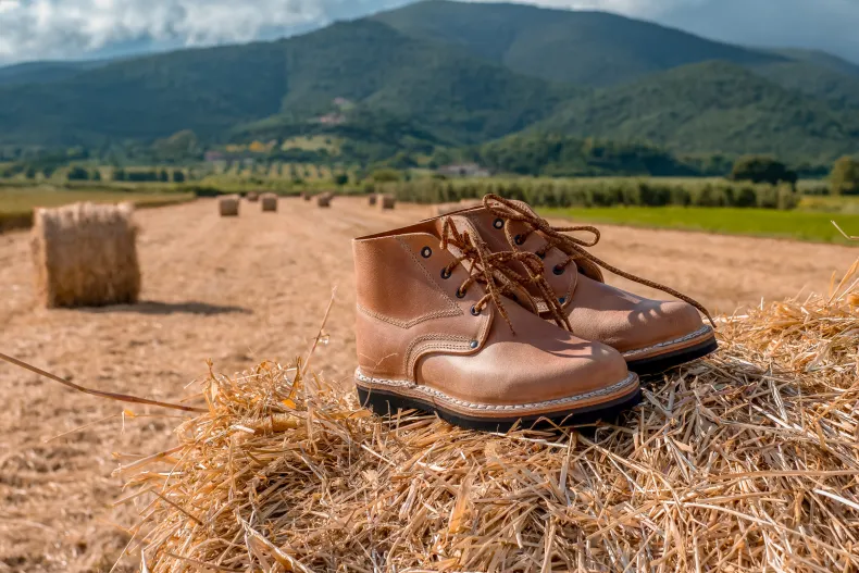 Work Boot In Natural Cowhide Tank