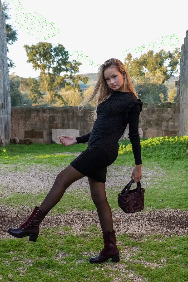 Zaira – Woven Minibag